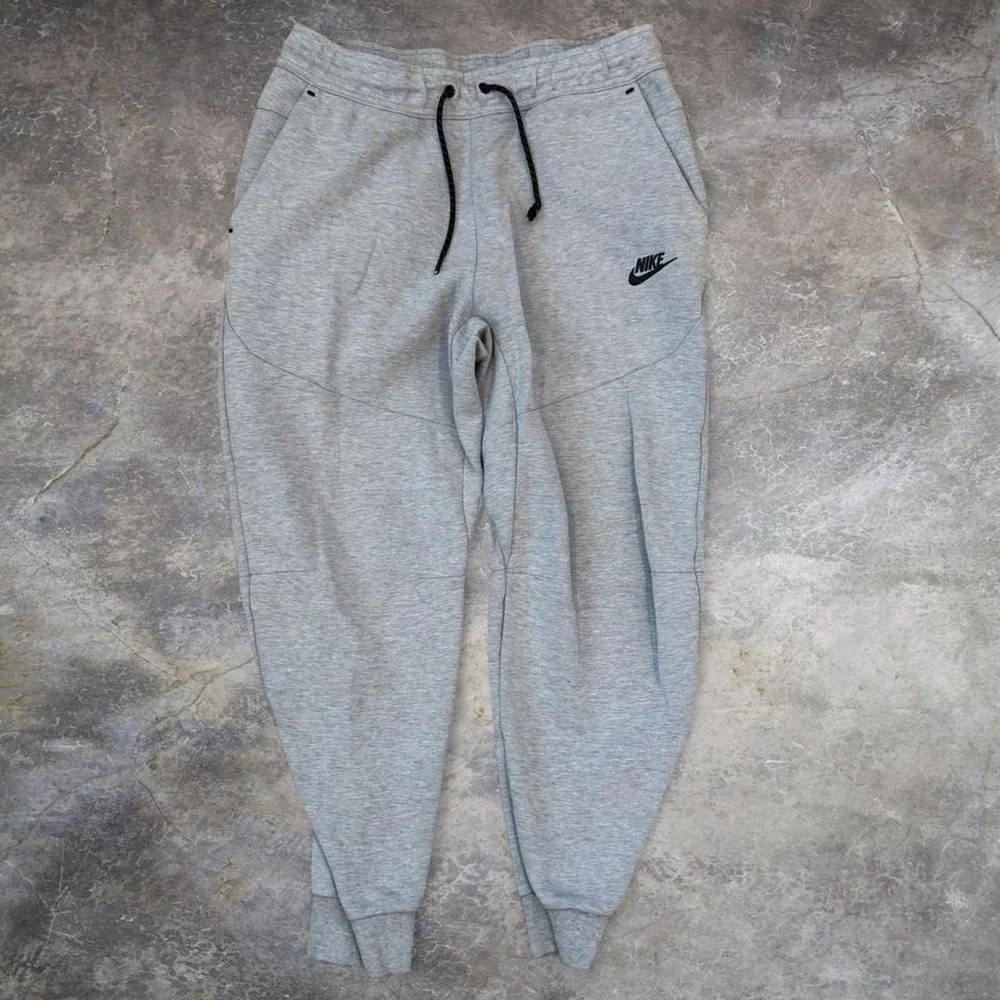 Nike Tech Grey Jogger Sweatpants Adult Size Medium Streetwear Sportswear Elastic